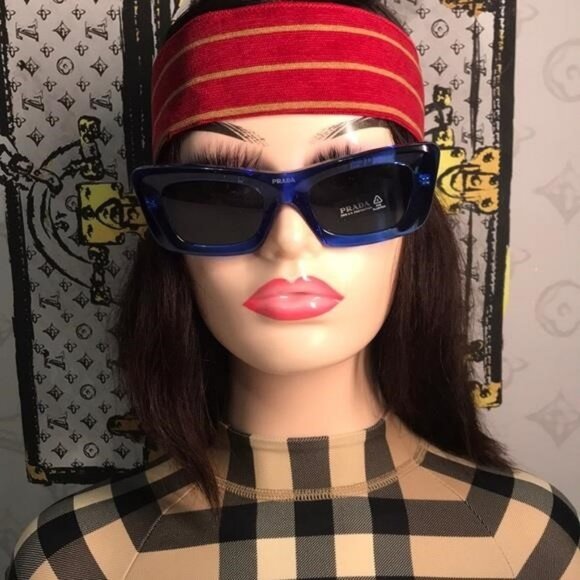 New Authentic Prada PR13Z Sunglasses – Blue Frame / Grey Lenses, Square Shape - Picture 8 of 14